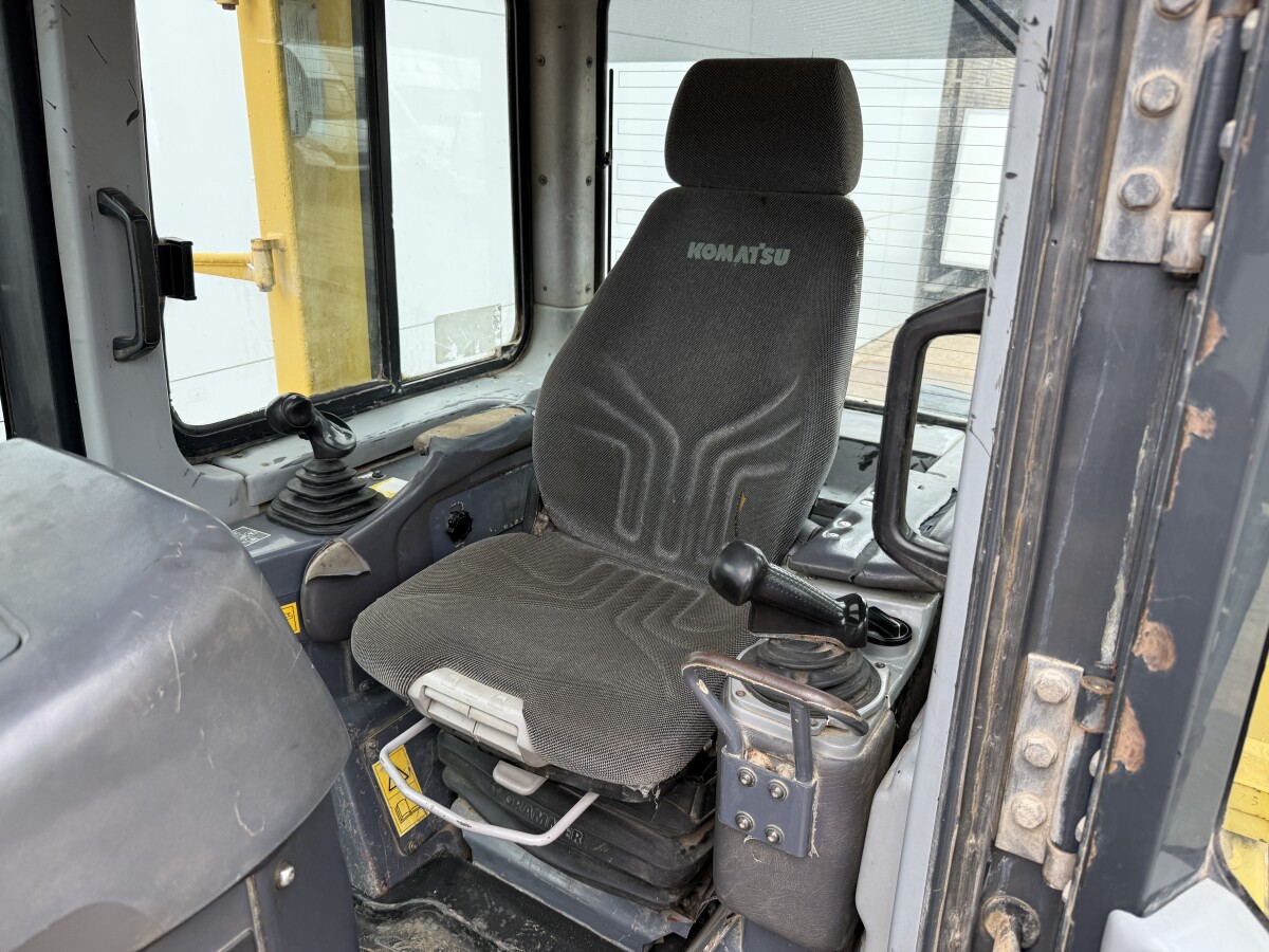Komatsu D61PX-15 / 1