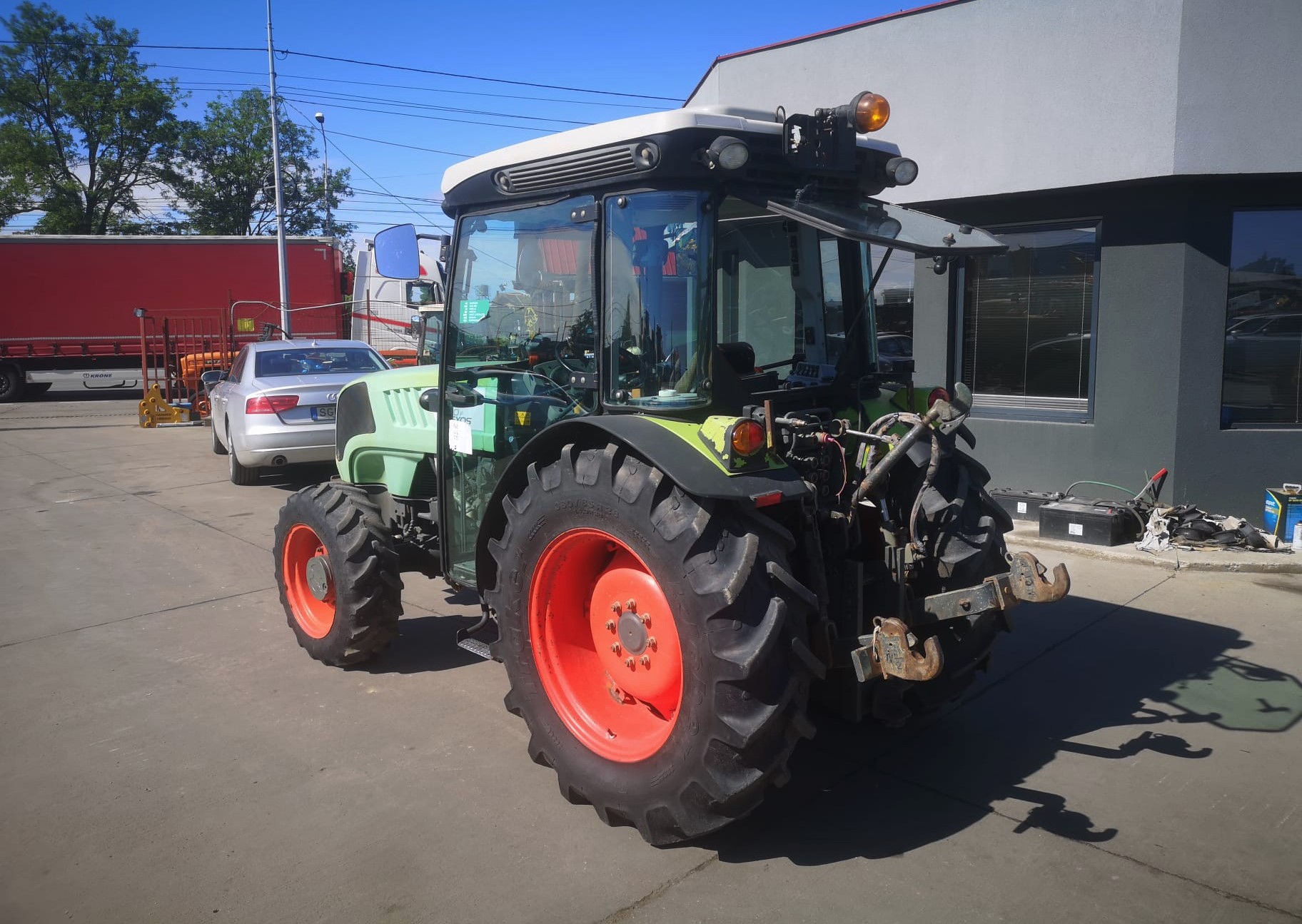 Claas Nexos 240F / 6