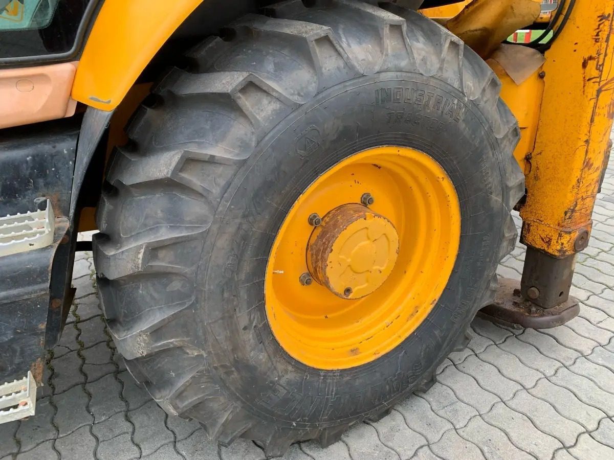 JCB 3CX / 6