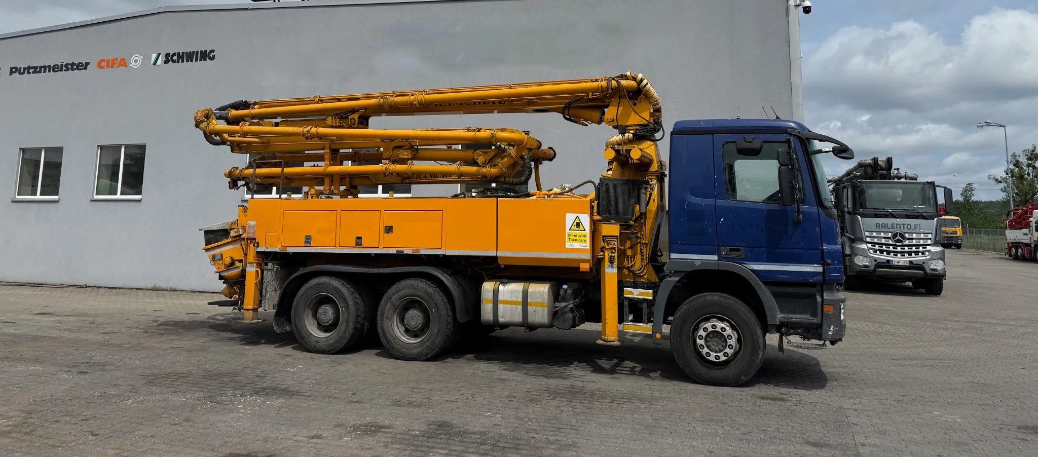 Mercedes-Benz Actros Schwing S 28 X / 5