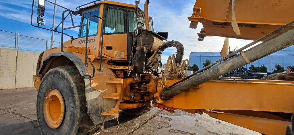 Volvo A 40 E / 12