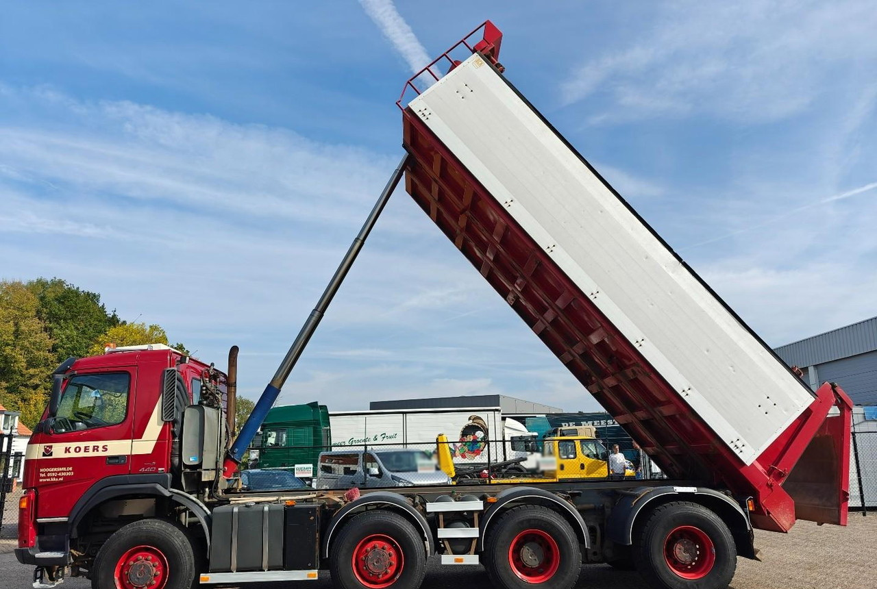 Volvo FM2000 Terberg 8x8 / 1