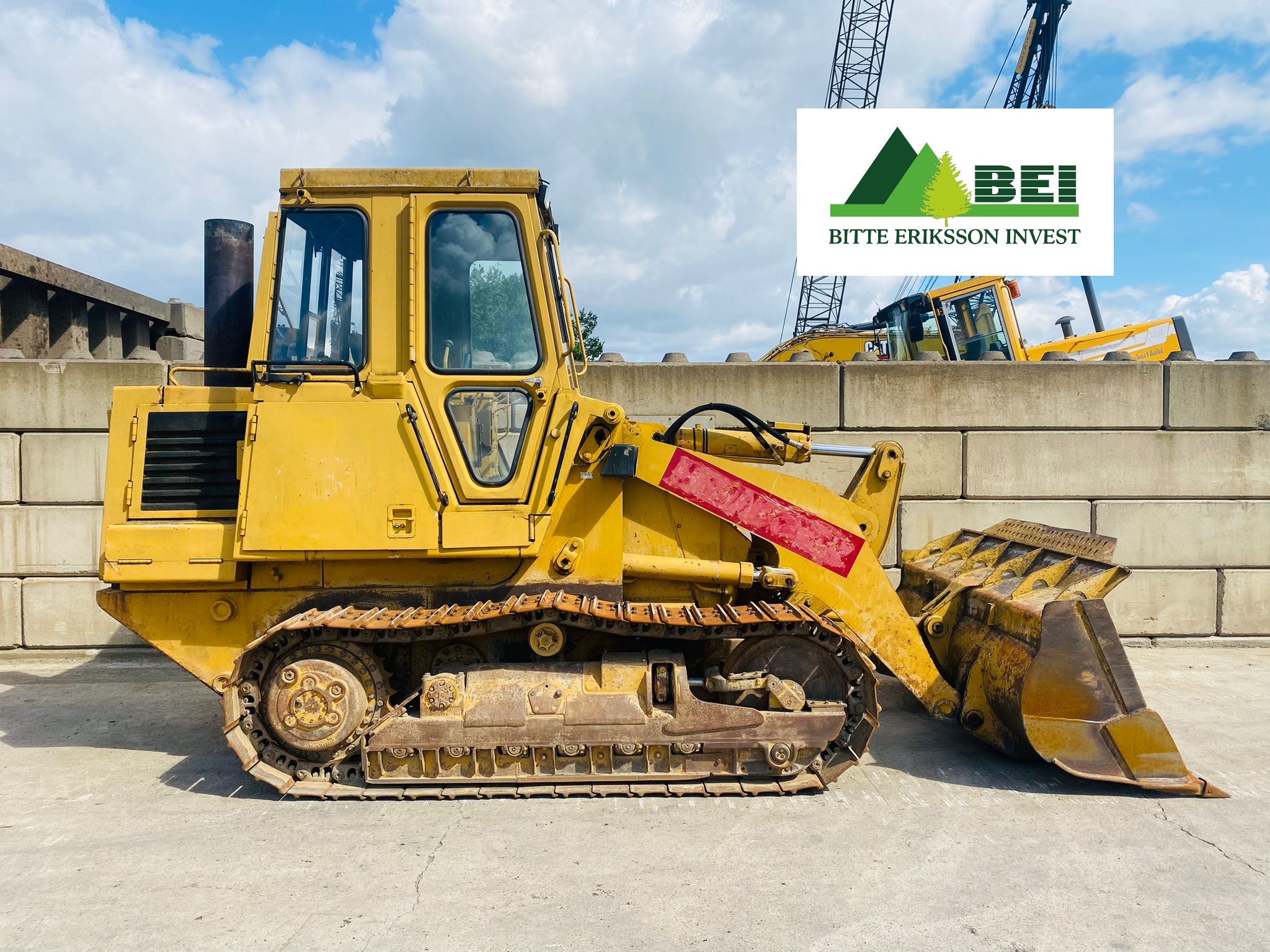 Caterpillar 943 / 1