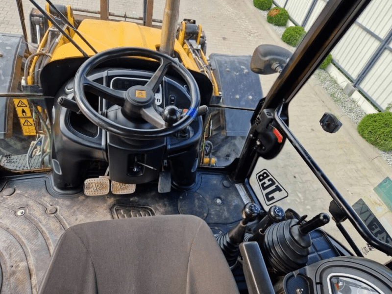 JCB 4CX / 5