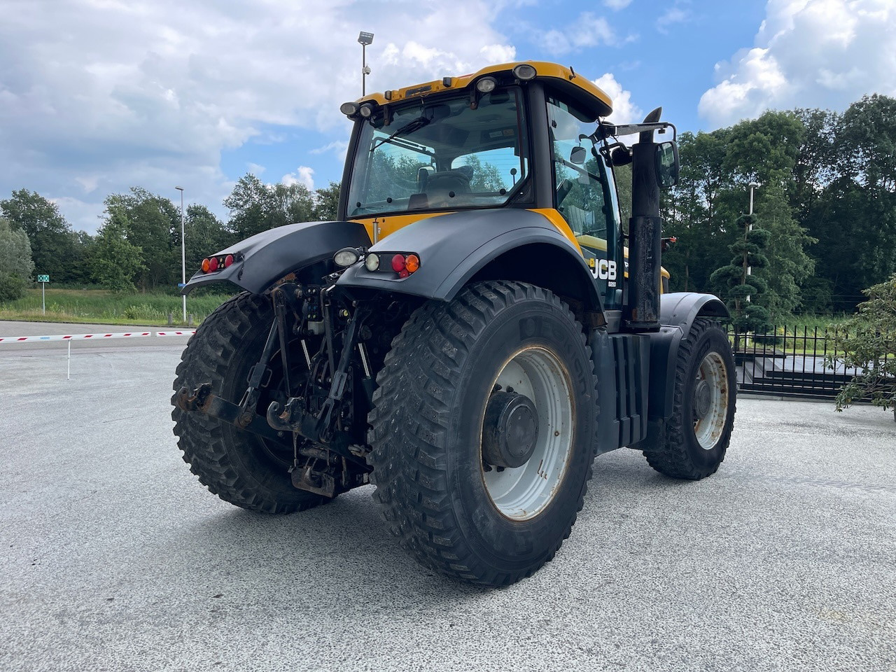 JCB Fasttrac 8250 / 1
