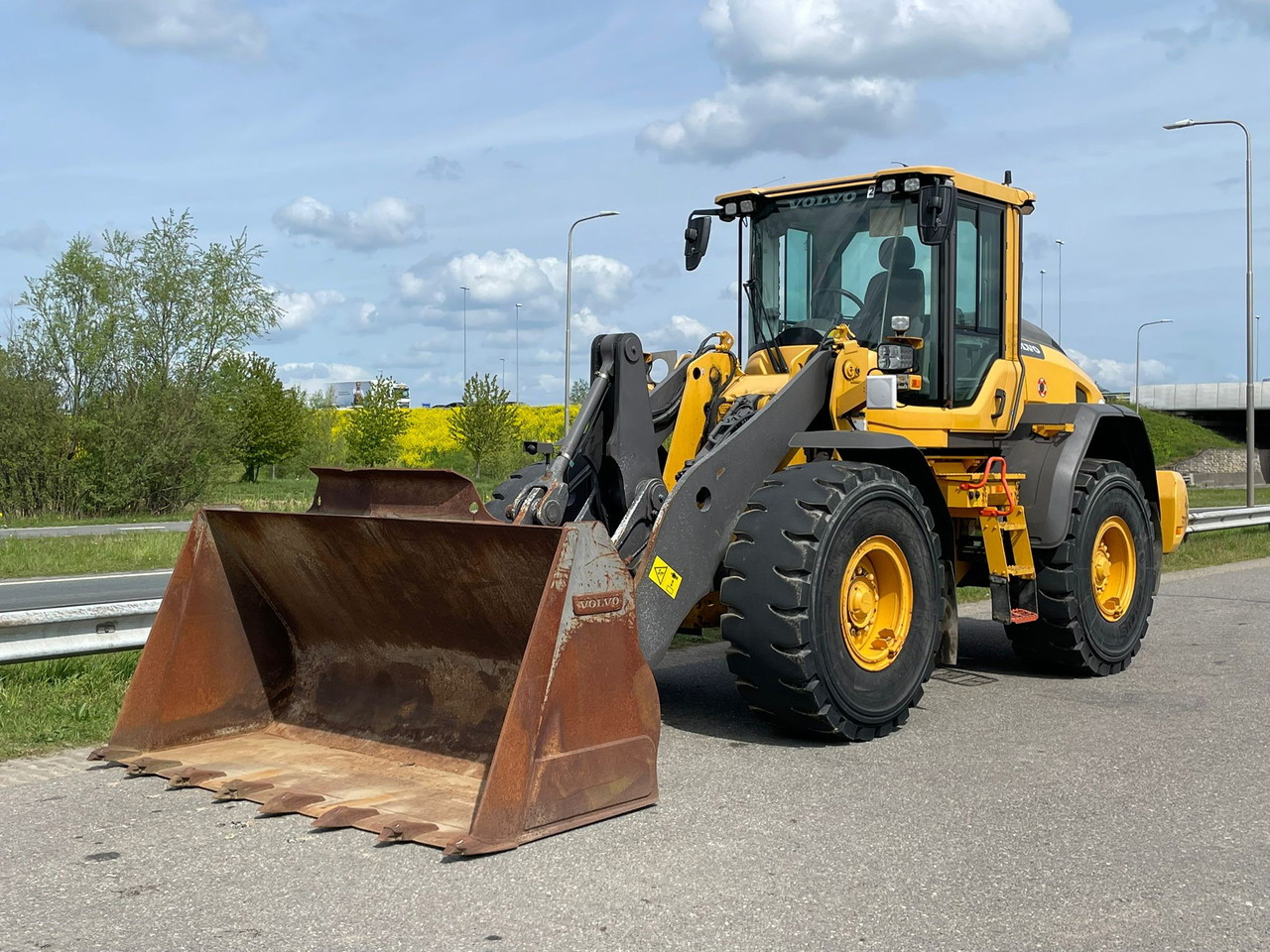 Volvo L90H / 1