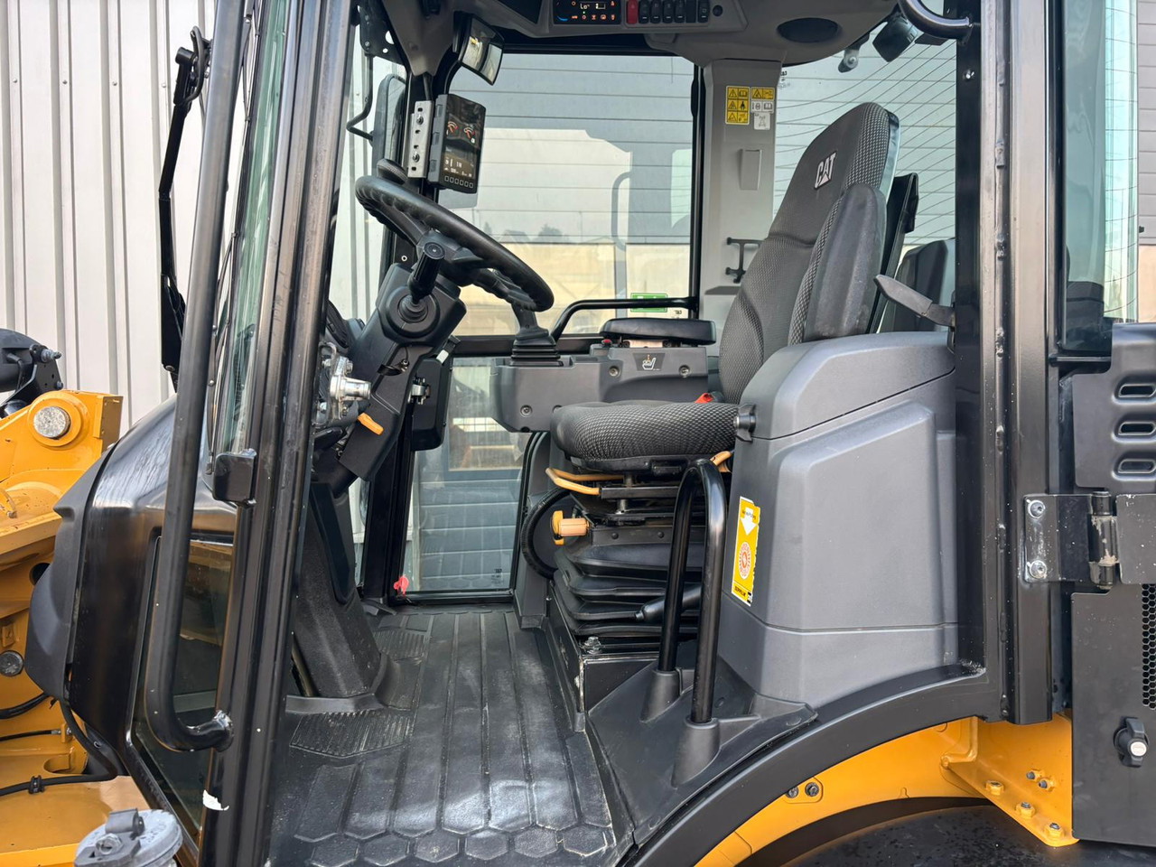 Caterpillar 908 / 1