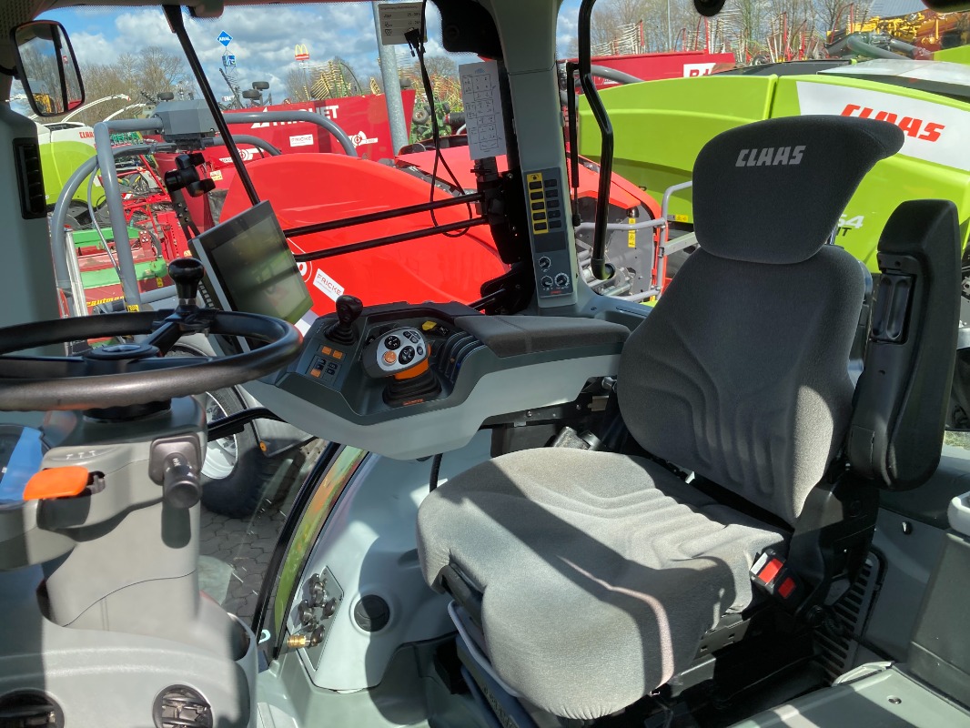 CLAAS Arion 530 / 2