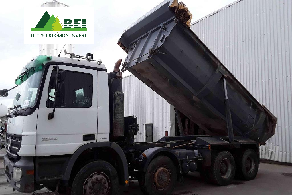 Mercedes-Benz Actros 3244 / 9