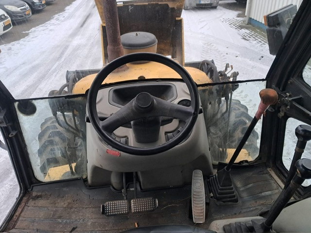 New Holland B 80 / 1