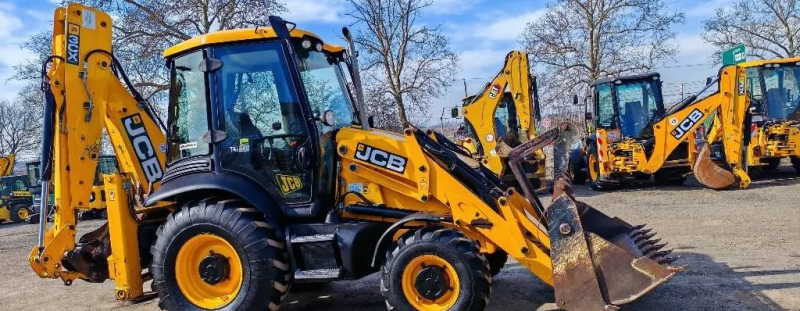 JCB 3CX / 18