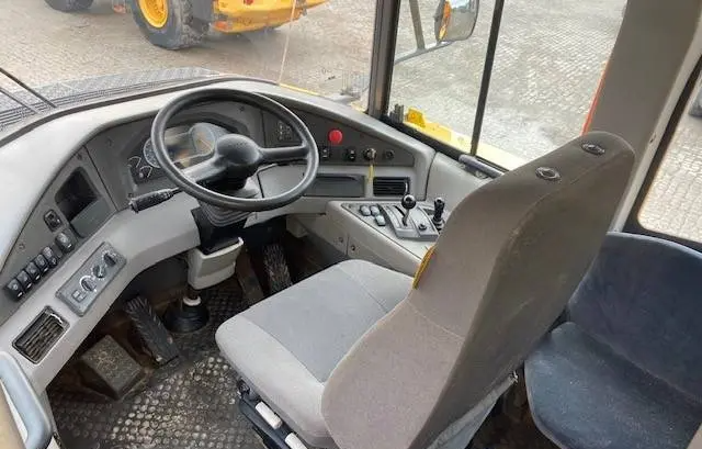 Volvo A30G / 2