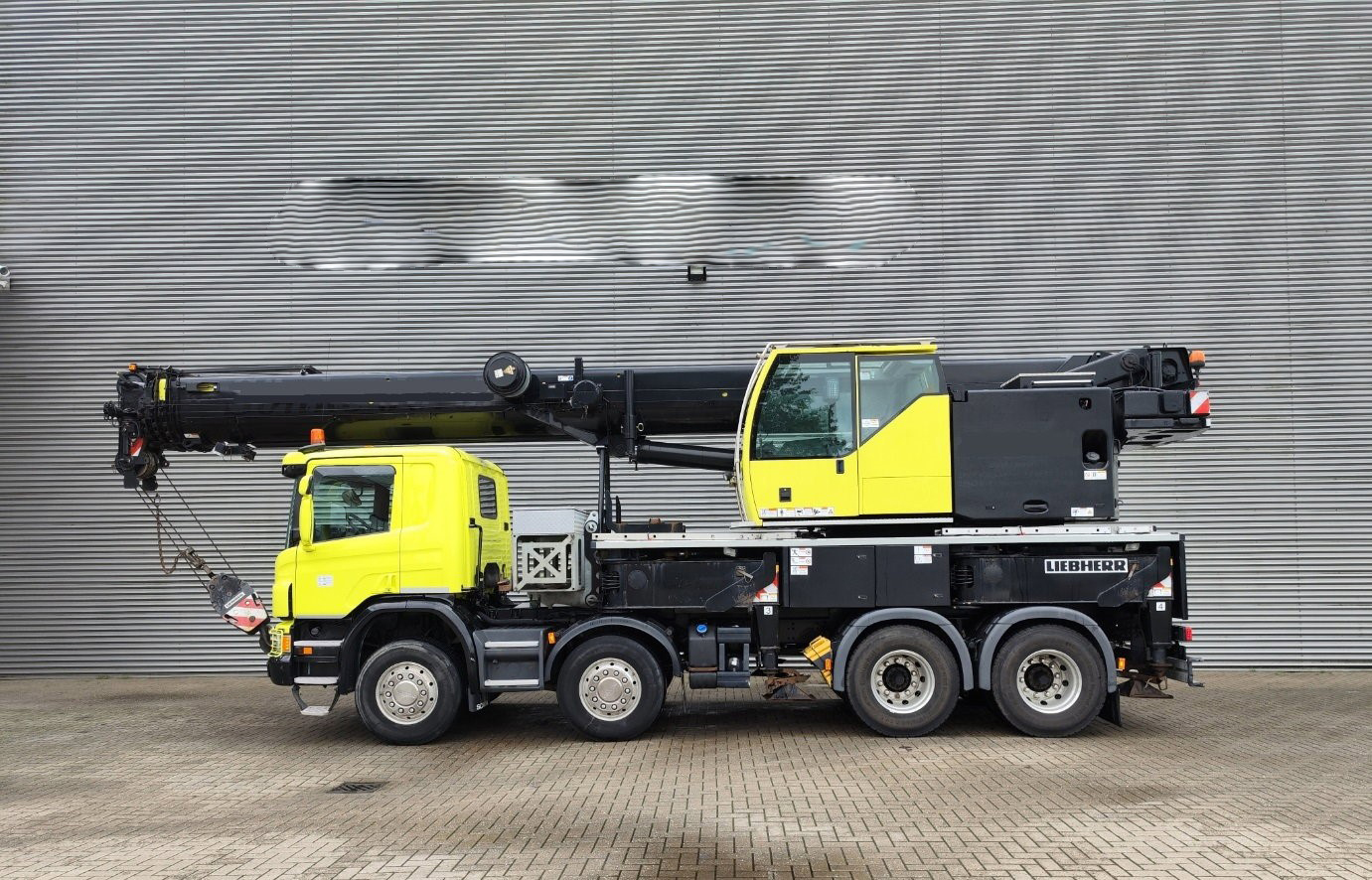 Liebherr LTF 1045-4.1 Scania P410 8x4 / 1