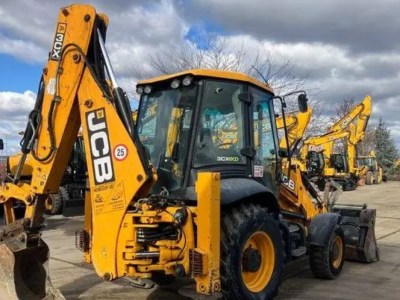 JCB 3 CX / 18