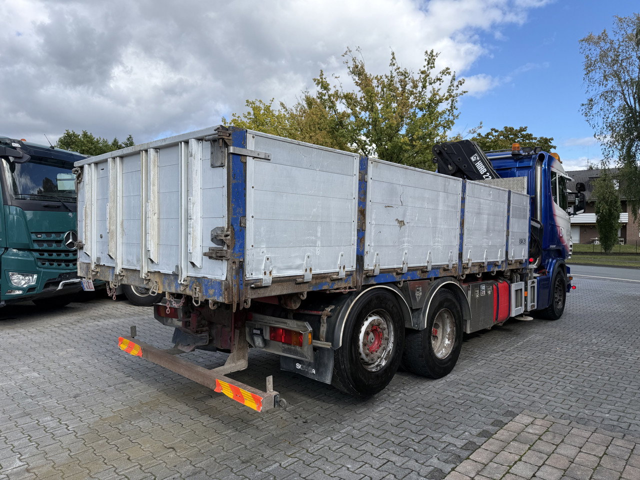 Scania R380 6x24 Kipper mit Kran Hiab 220 / 2