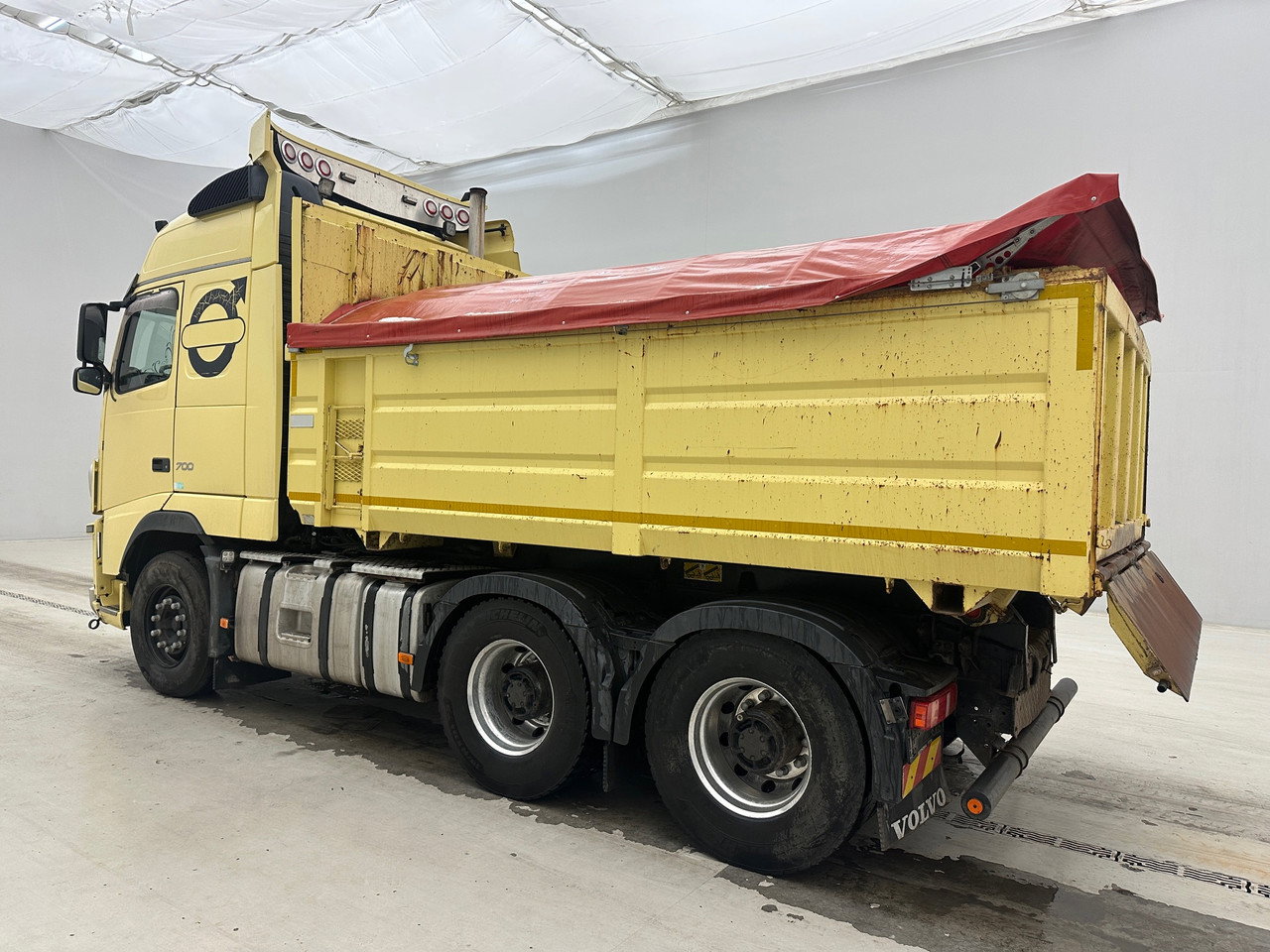 Volvo FH 16.700 - 6x4 / 9