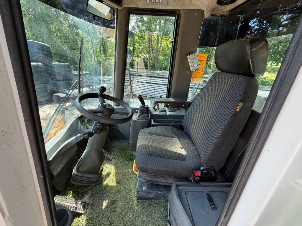 Liebherr L 544 / 1