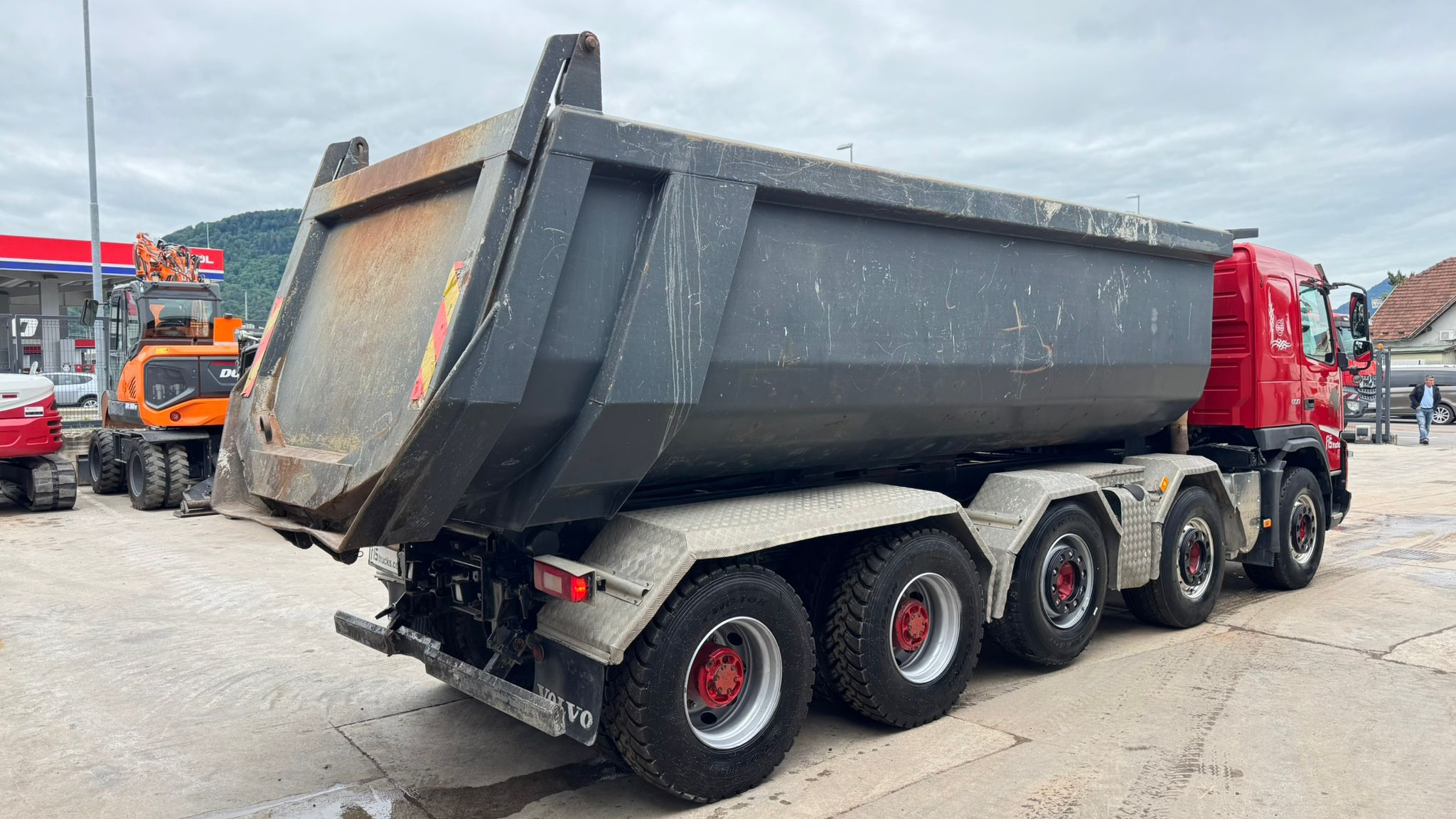 Volvo FMX 500 10x4 mulda tipper - lifting axle - Retarder / 23