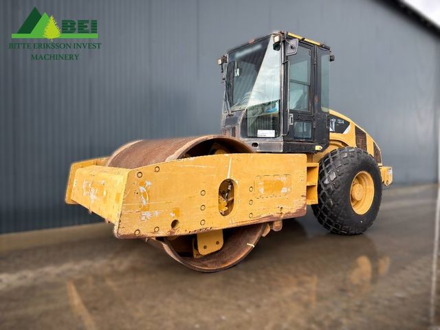 Caterpillar CS74 / 1
