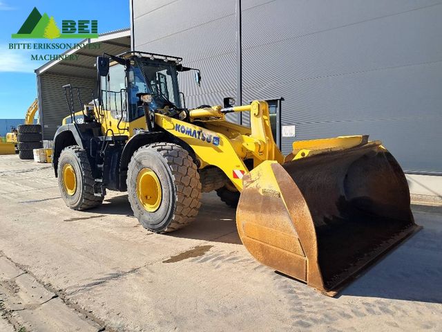 Komatsu WA380 -8E0 / 9