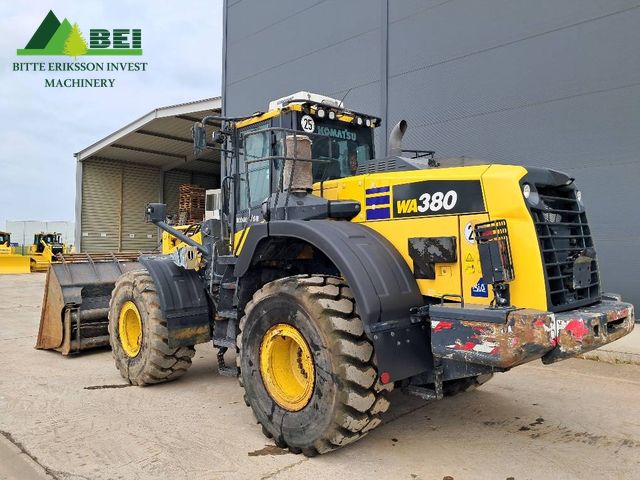 Komatsu WA380 -8 High Lift / 9