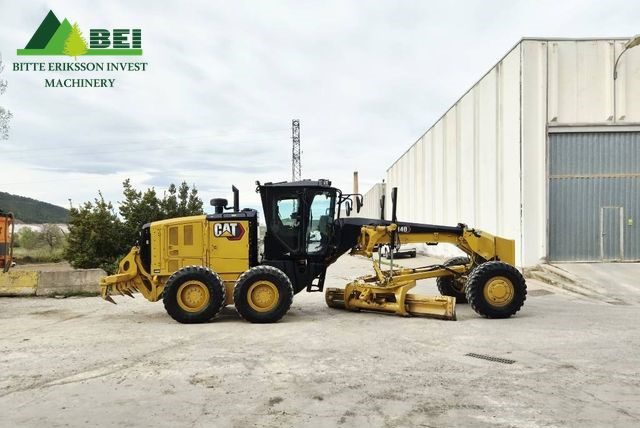 Caterpillar 140 AWD / 12