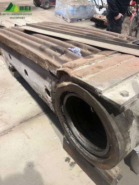 Pegson 1100 X 800 Premier semi mobile jaw crusher / 16